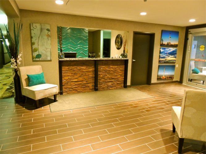 Western Star Inn & Suites Stoughton Extérieur photo