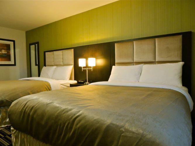 Western Star Inn & Suites Stoughton Extérieur photo